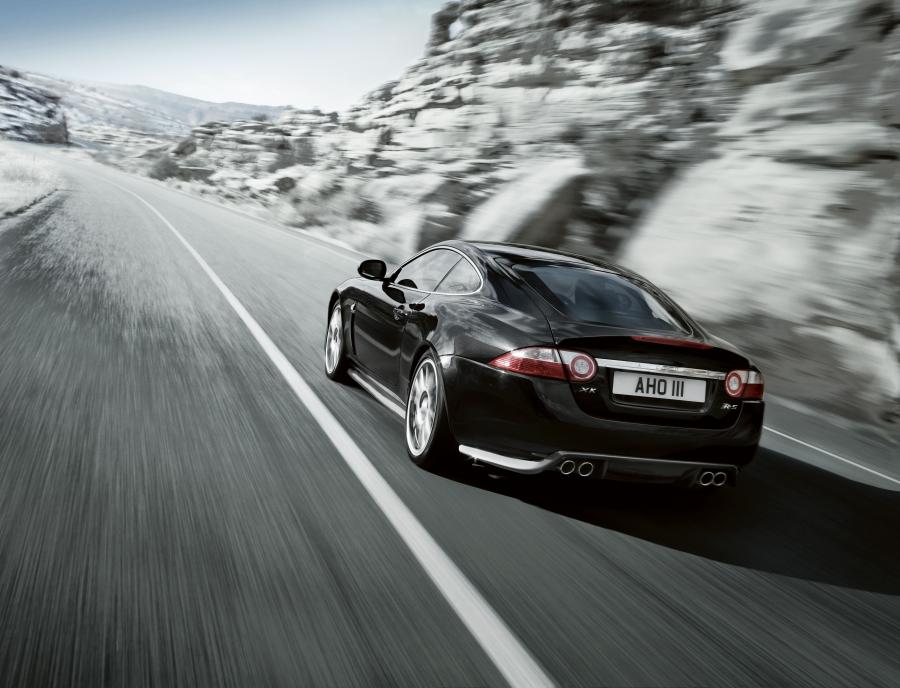  Jaguar XKR-S 2008 года  (фото 11 из 27)
